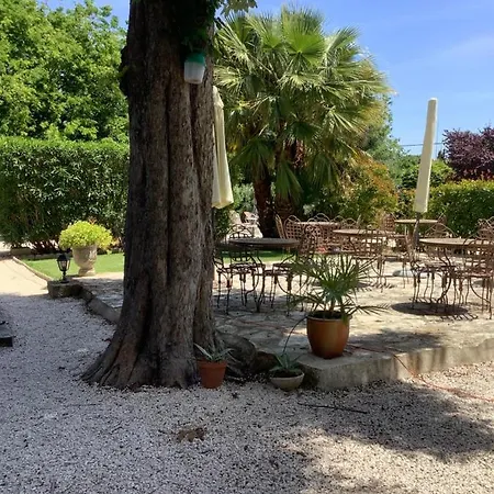 Maison Du Midi Bed & Breakfast
