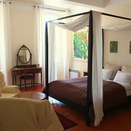 Maison Du Midi Bed & Breakfast